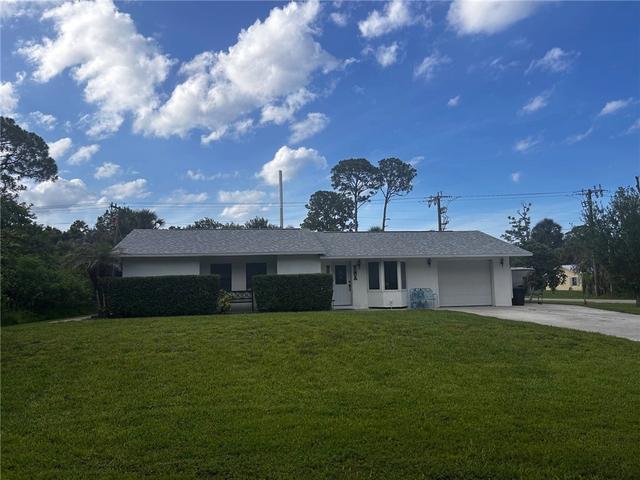 8502 Penny Ln, Fort Pierce, FL 34951