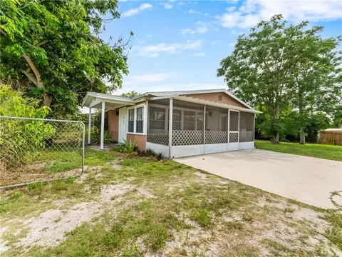 2429 2nd Ave SE, Vero Beach, FL 32962
