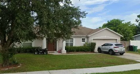 390 NW Curtis St, Port Saint Lucie, FL 34983