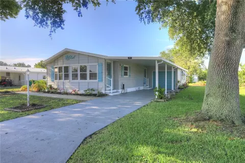 911 Yew St, Barefoot Bay, FL 32976