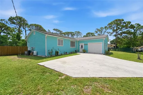 4251 SE Dixie Ross St, Stuart, FL 34997
