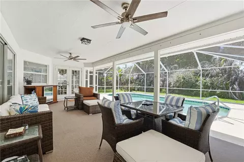 142 Joy Haven Dr, Sebastian, FL 32958