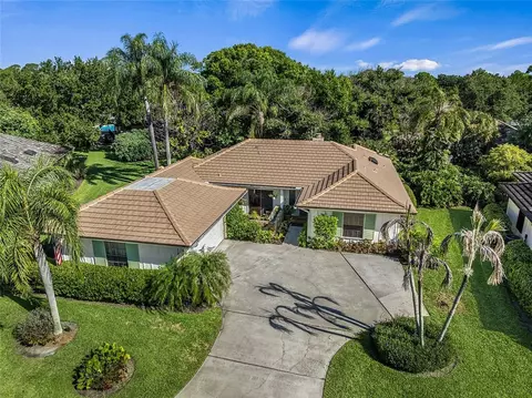 129 Prestwick Cir, Vero Beach, FL 32967