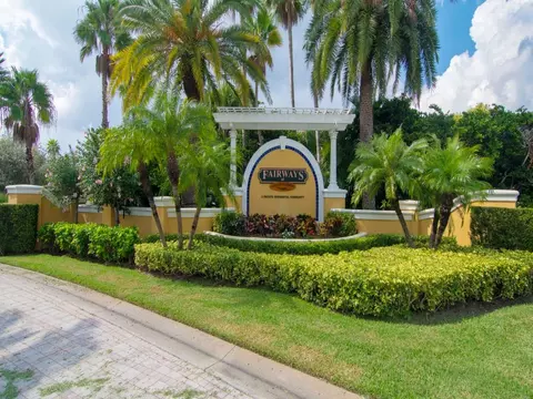 5035 Fairways Cir #C104, Vero Beach, FL 32967