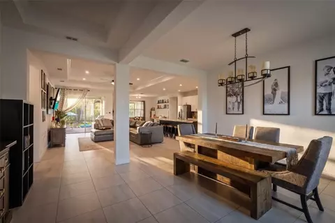 6205 Arcadia Sq, Vero Beach, FL 32966