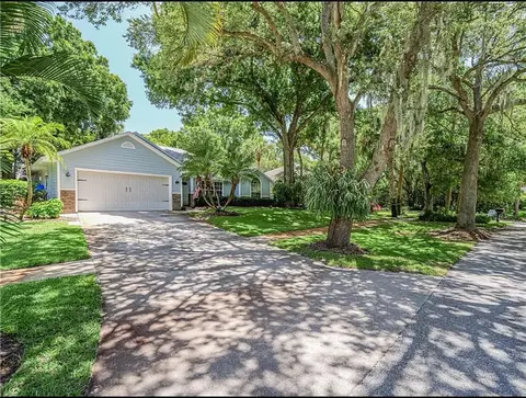 3890 1st Ln, Vero Beach, FL 32968