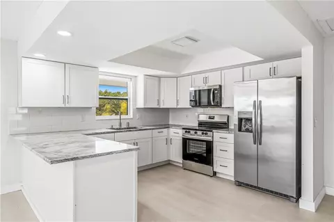 741 Hernando St, Hutchinson Island, FL 34949