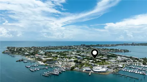 1150 Carlton Ct, Hutchinson Island, FL 34949