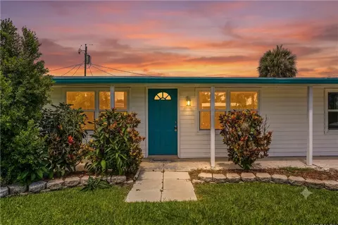 1441 4th Ave, Vero Beach, FL 32960