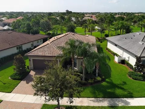5244 Turtle Creek Cir, Vero Beach, FL 32967