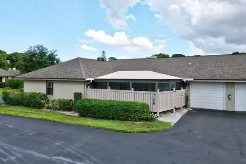 725 Timber Ridge Trl SW #B, Vero Beach, FL 32962