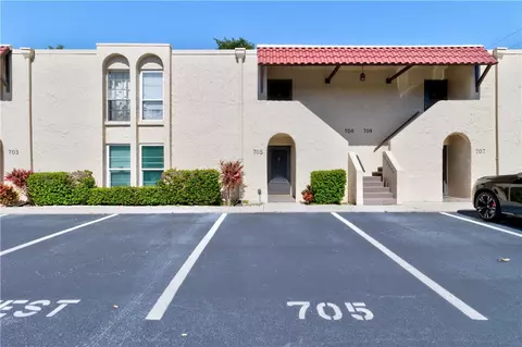 835 18th St #705, Vero Beach, FL 32960