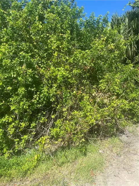 8635 96th Ct, Vero Beach, FL 32967