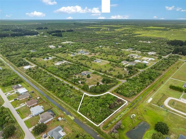 615 Wisham St SW, Palm Bay, FL 32908