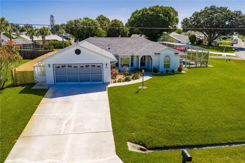 478 Melrose Ln, Sebastian, FL 32958
