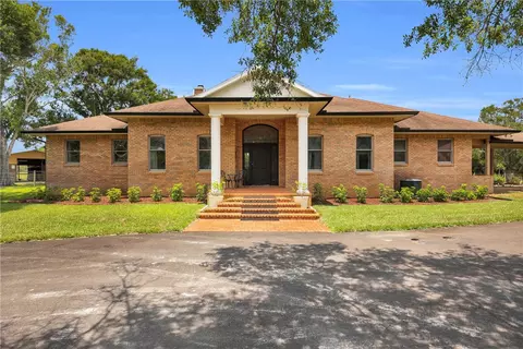 2385 66th Ave SW, Vero Beach, FL 32968