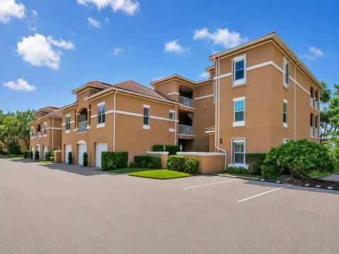 5025 Fairways Cir #B307, Vero Beach, FL 32967