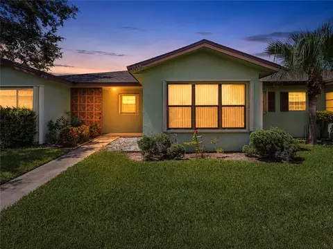 1758 Lakefront Blvd #B, Fort Pierce, FL 34982
