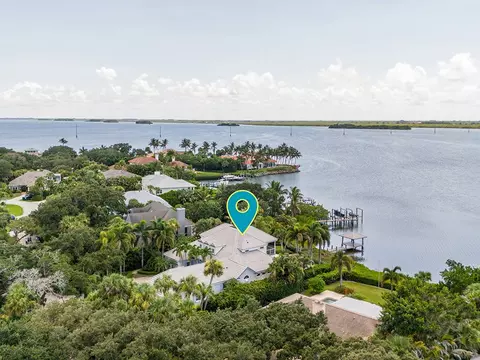 995 Winding River Rd, Vero Beach, FL 32963