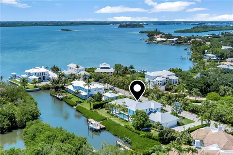 1385 Sunset Point Ln, Vero Beach, FL 32963