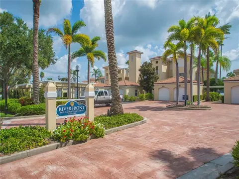 5380 E Harbor Village Dr #102, Vero Beach, FL 32967