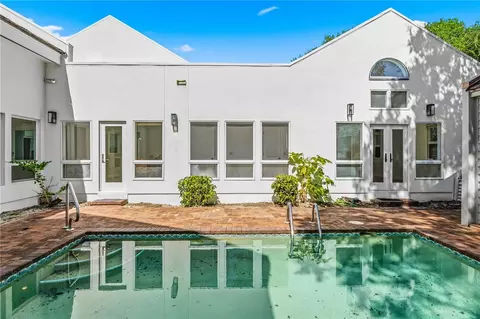 8373 Baytree Dr, Vero Beach, FL 32963