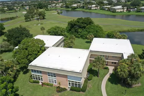 23 Vista Gardens Trl #201, Vero Beach, FL 32962