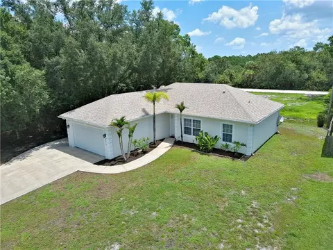 8978 100th Ct, Vero Beach, FL 32967