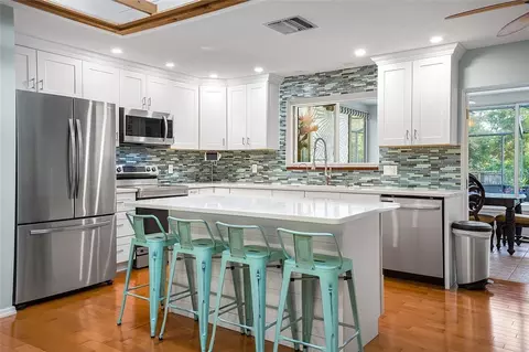 Kitchen - 3955 Fooshe Ave, Micco, FL 32976 photo 3 of 8