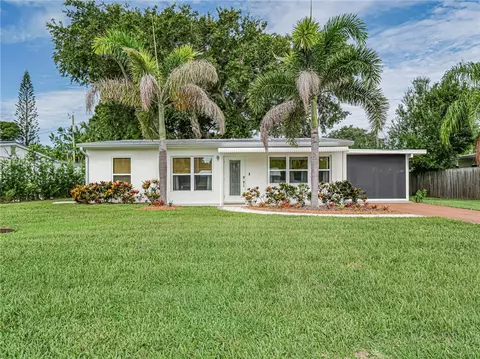 1741 5th Ave, Vero Beach, FL 32960