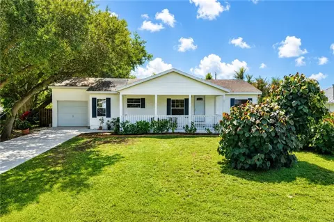2356 17th Ave SW, Vero Beach, FL 32962