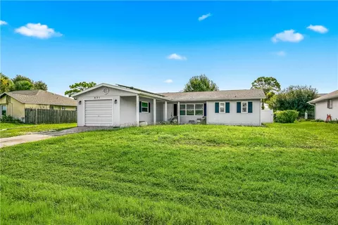 821 Barber St, Sebastian, FL 32958
