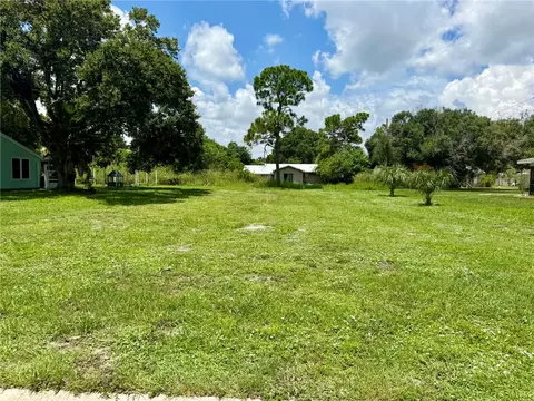 2405 6th Rd SW, Vero Beach, FL 32962