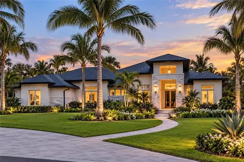 594 Acacia Rd, Vero Beach, FL 32963