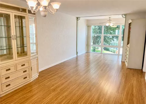 1100 Ponce De Leon Cir #N212, Vero Beach, FL 32960