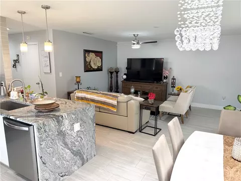 9 Vista Palm Ln #202, Vero Beach, FL 32962