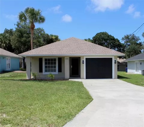 226 13th St SW, Vero Beach, FL 32962