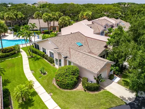 300 Park Shores Ct #300E, Vero Beach, FL 32963