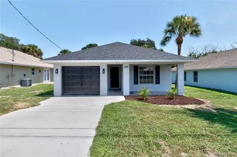 220 13th St SW, Vero Beach, FL 32962