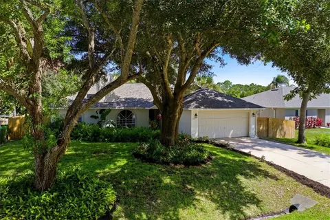 725 Wentworth St, Sebastian, FL 32958