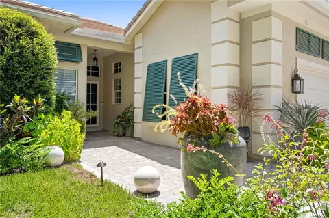 916 Cove Point Pl, Vero Beach, FL 32963