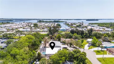 212 14th Pl, Vero Beach, FL 32960