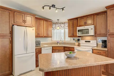 7698 Fox Hunter Cir #0, Micco, FL 32976 photo 16