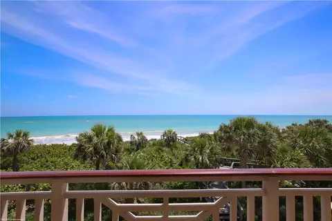 30 Beachside Dr #201, Vero Beach, FL 32963