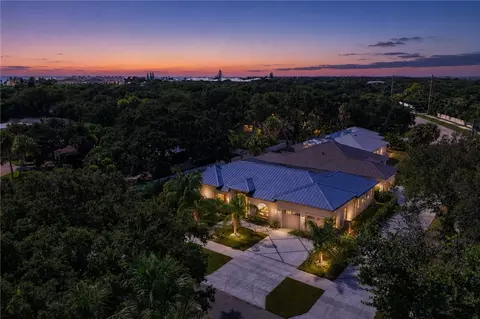 888 Sandpiper Ln, Vero Beach, FL 32963