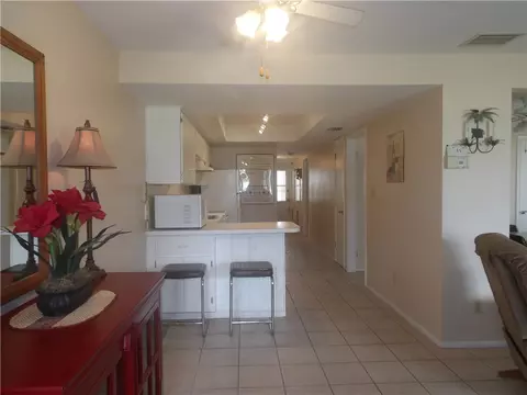 8520 Us Highway 1 #A4, Micco, FL 32976