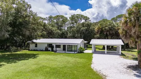 7025 45th St, Vero Beach, FL 32967