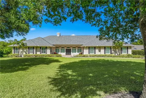 86 Blue Island St, Sebastian, FL 32958