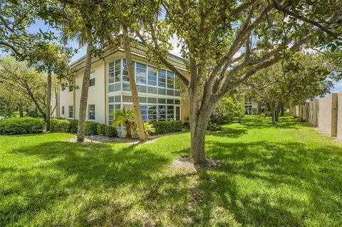 38 Vista Gardens Trl #203, Vero Beach, FL 32962