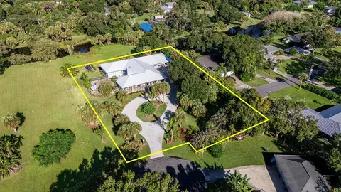 885 44th Ct, Vero Beach, FL 32966